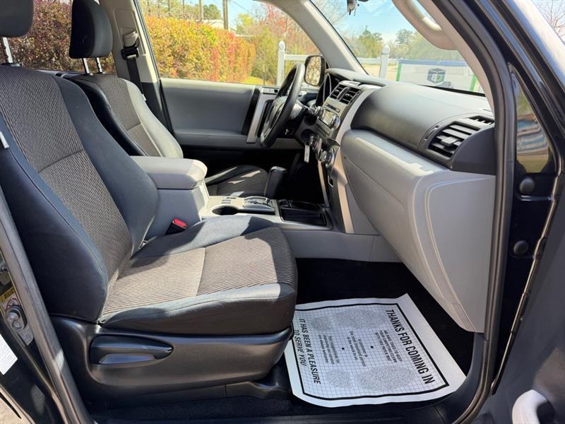 Toyota 4Runner SR5 2WD 2013