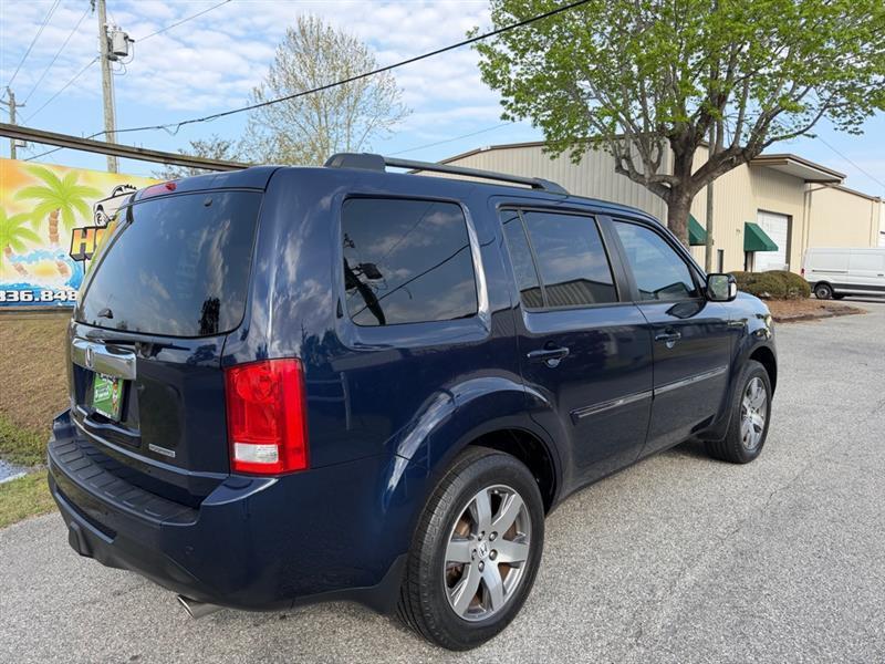 Honda Pilot Touring 2WD 5-Spd AT with DVD 2015