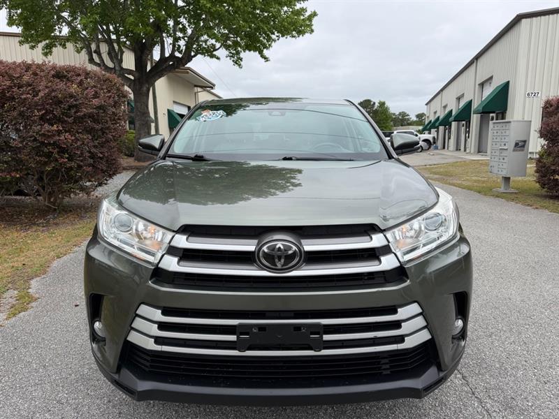 Toyota Highlander LE Plus AWD V6 2019