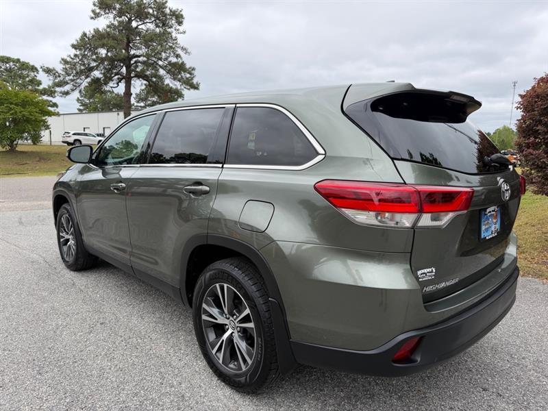 Toyota Highlander LE Plus AWD V6 2019