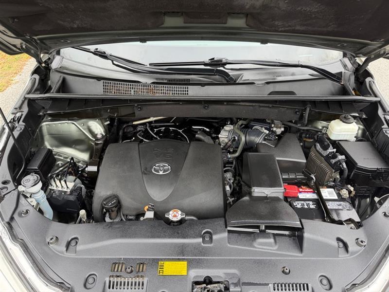 Toyota Highlander LE Plus AWD V6 2019
