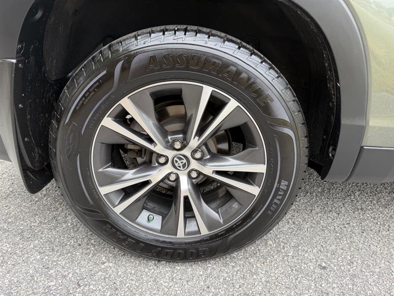 Toyota Highlander LE Plus AWD V6 2019