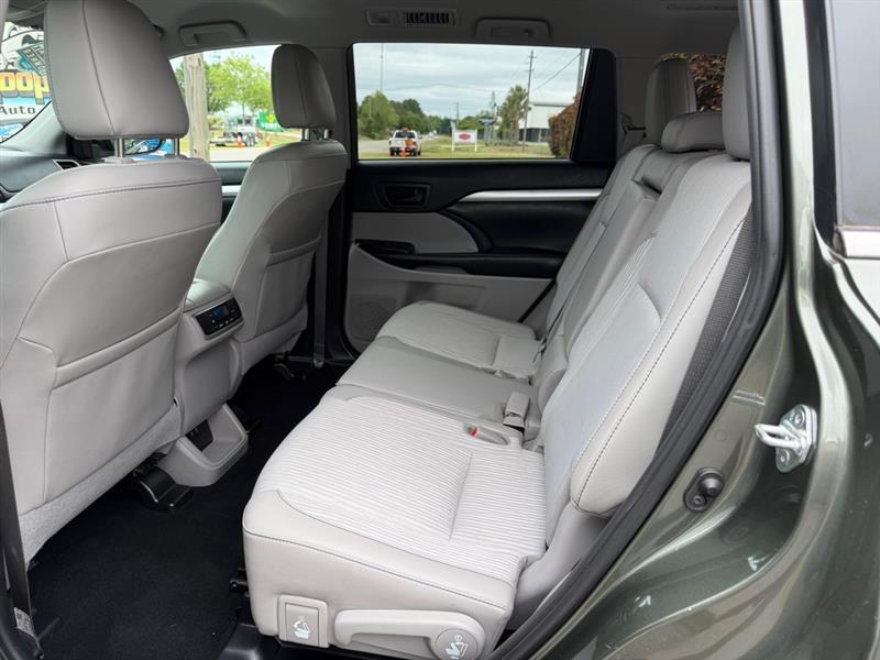 Toyota Highlander LE Plus AWD V6 2019