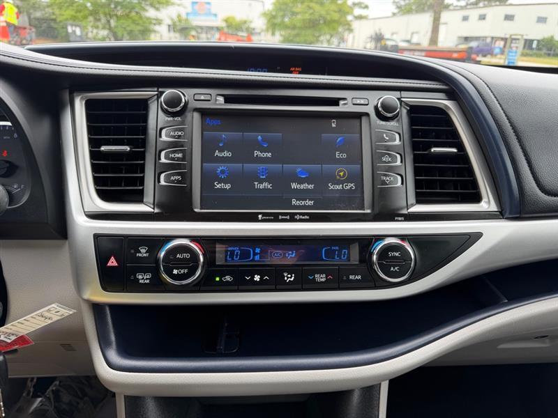 Toyota Highlander LE Plus AWD V6 2019