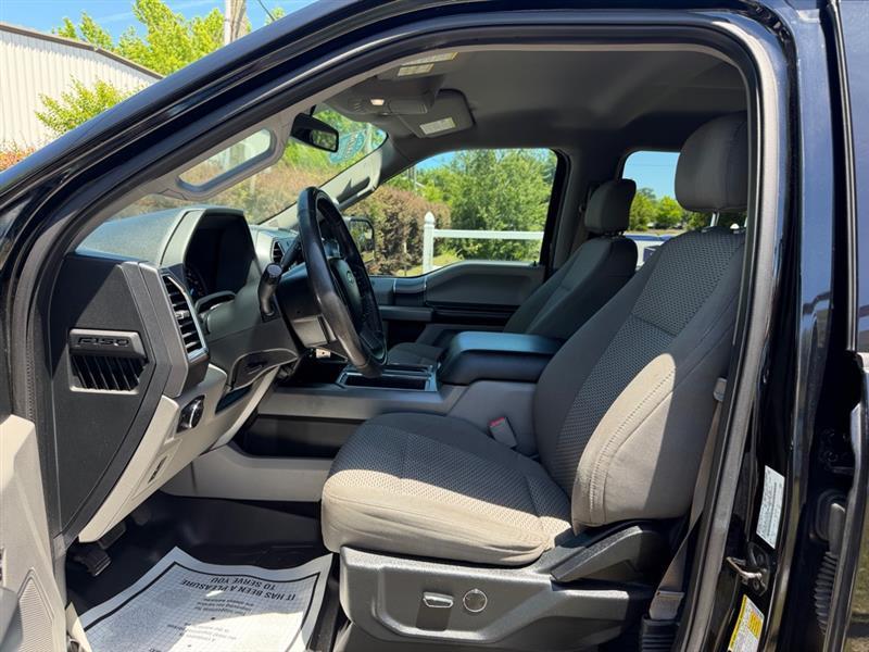 Ford F-150 XL SuperCrew 5.5-ft. Bed 4WD 2016