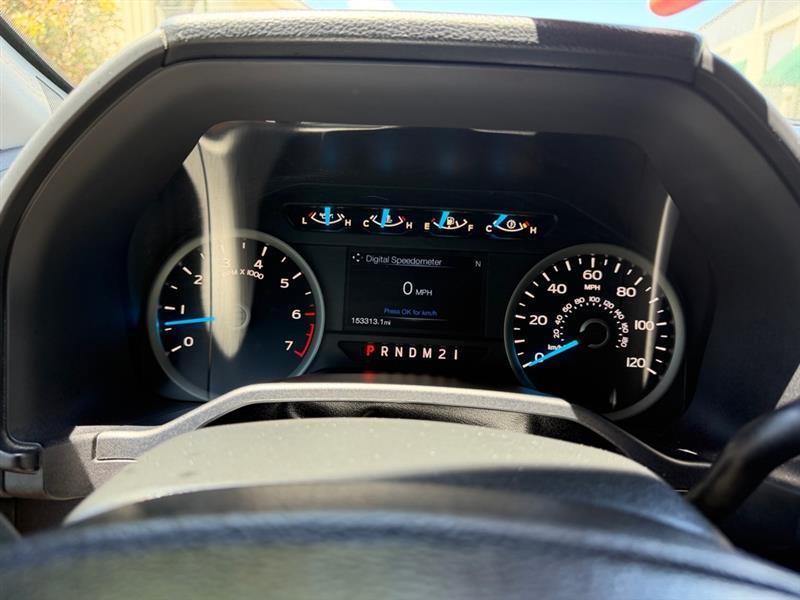 Ford F-150 XL SuperCrew 5.5-ft. Bed 4WD 2016