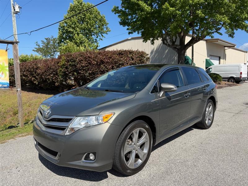Toyota Venza LE V6 FWD 2013