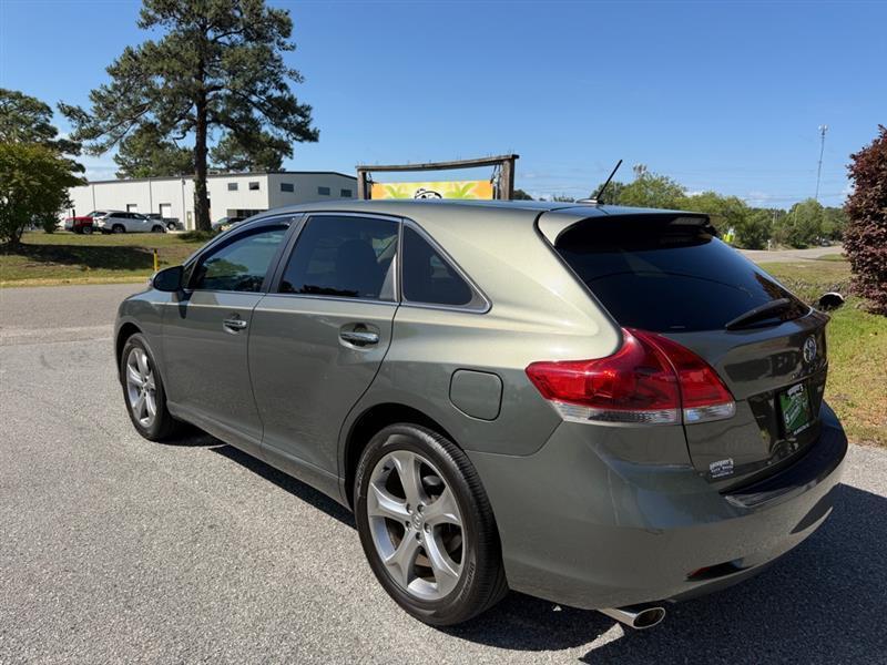 Toyota Venza LE V6 FWD 2013