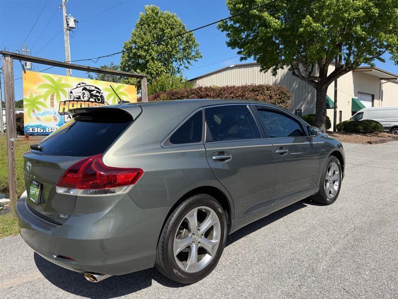 Toyota Venza LE V6 FWD 2013