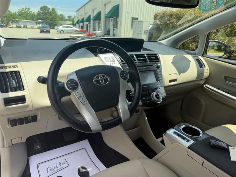 Toyota Prius V Three 2014