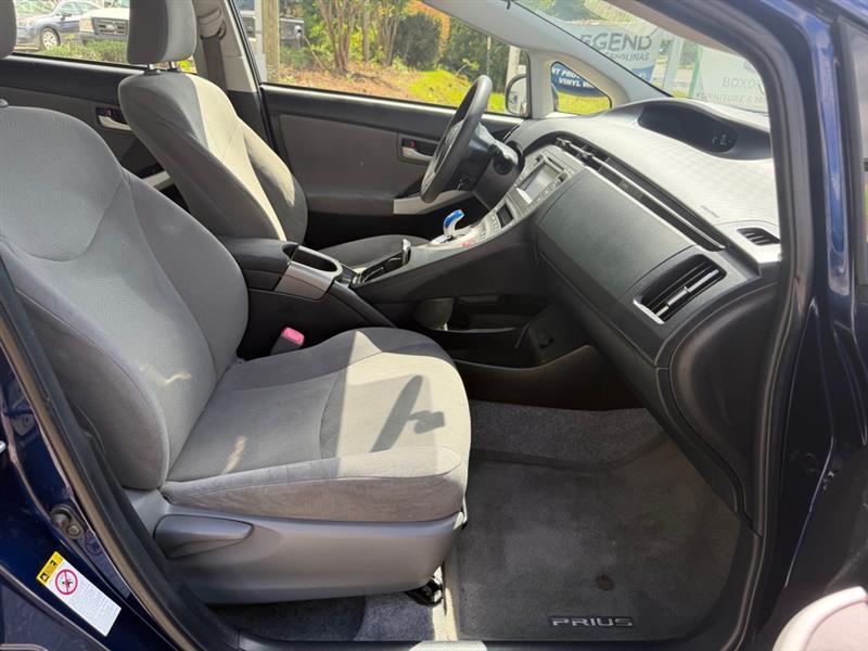 2013 Toyota Prius Two - Photo 12