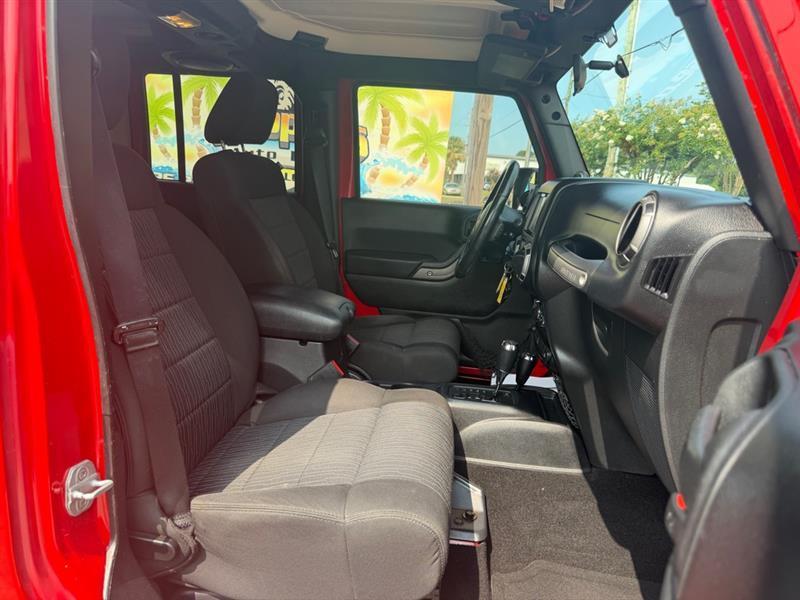 Jeep Wrangler Unlimited Sport 4WD 2011