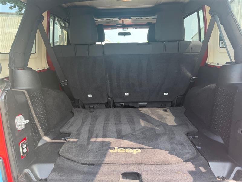 Jeep Wrangler Unlimited Sport 4WD 2011