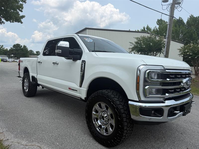 Ford F-250 SD Platinum Crew Cab 4WD 2024