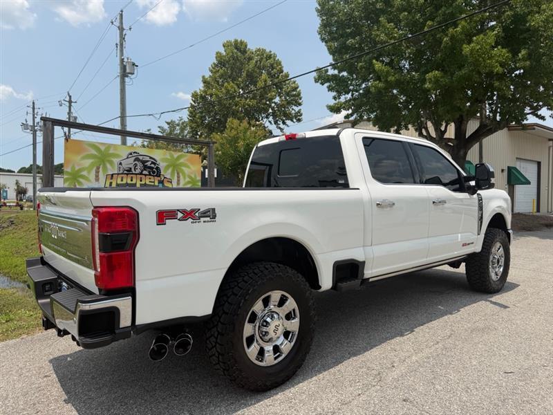 Ford F-250 SD Platinum Crew Cab 4WD 2024