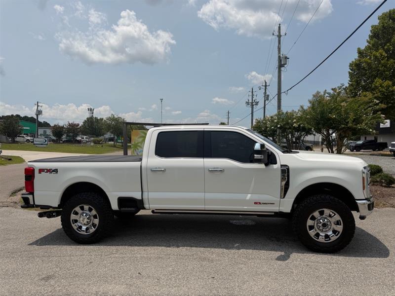 Ford F-250 SD Platinum Crew Cab 4WD 2024