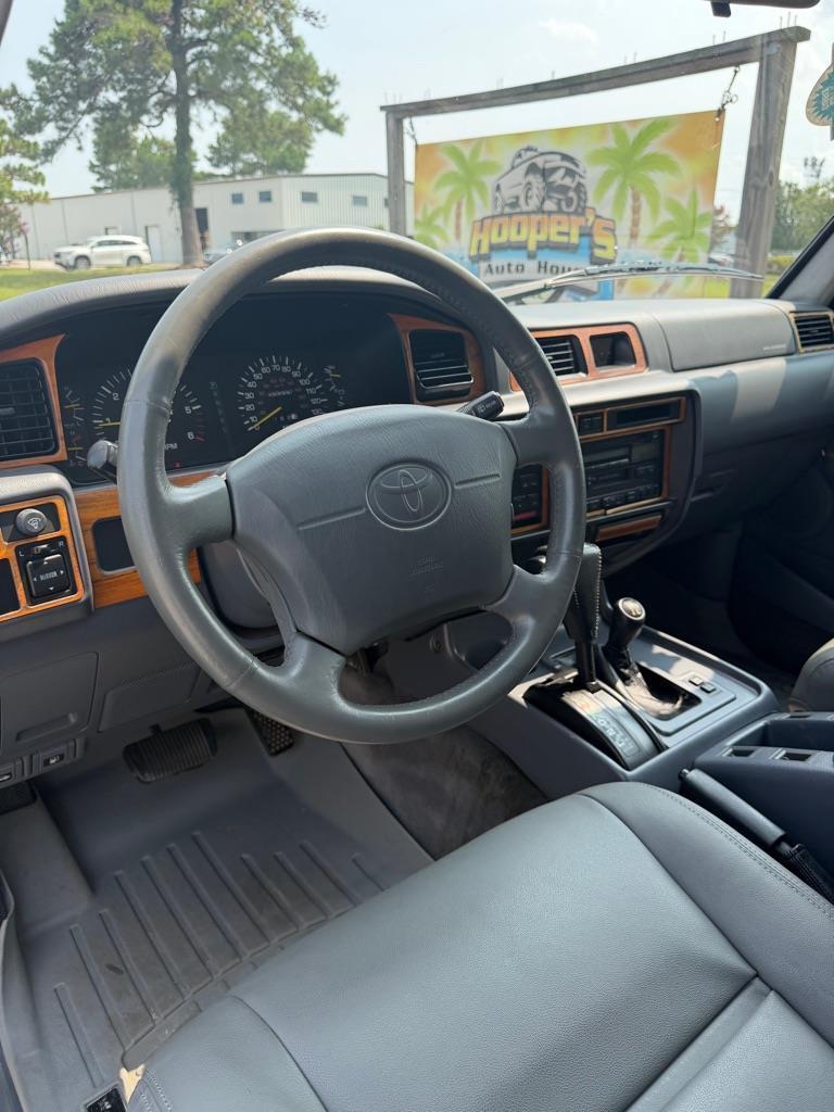 Toyota Land Cruiser 4WD 1995