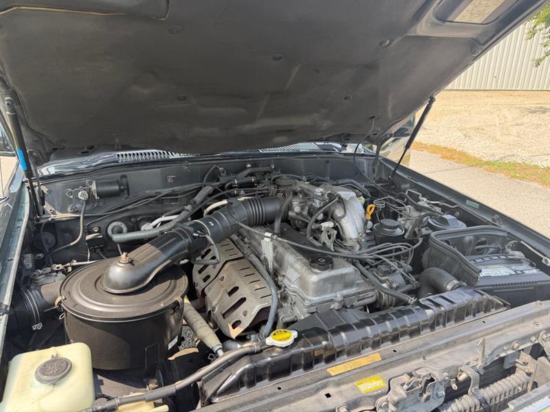 Toyota Land Cruiser 4WD 1995