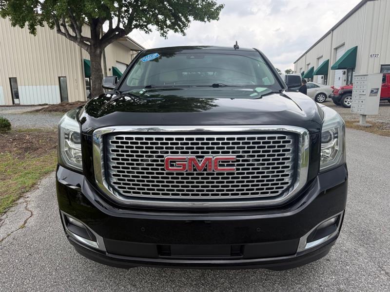 GMC Yukon Denali 4WD 2015
