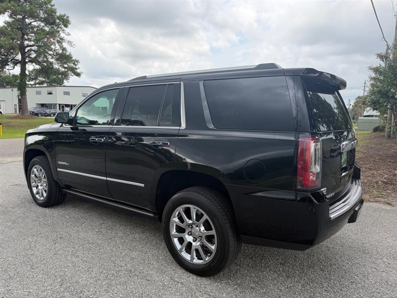 GMC Yukon Denali 4WD 2015