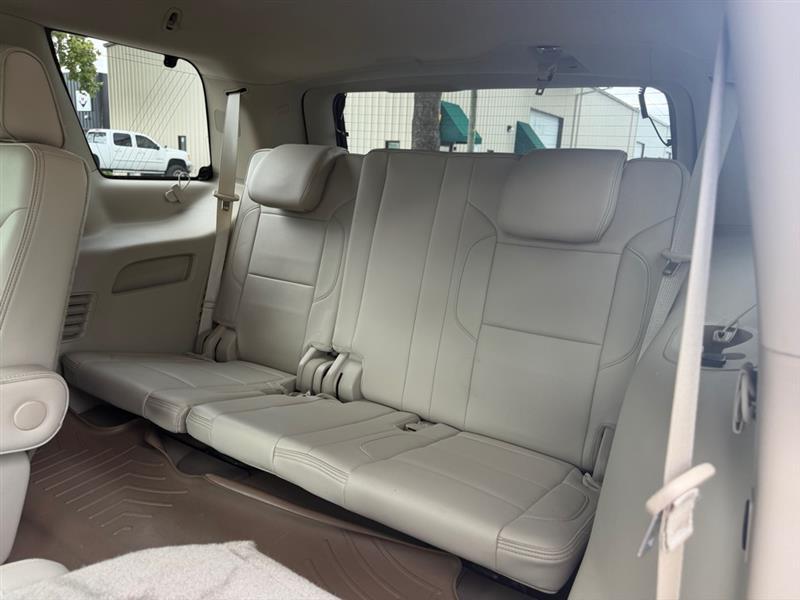 GMC Yukon Denali 4WD 2015