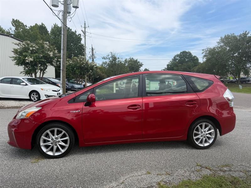 2013 Toyota Prius v Five - Photo 7