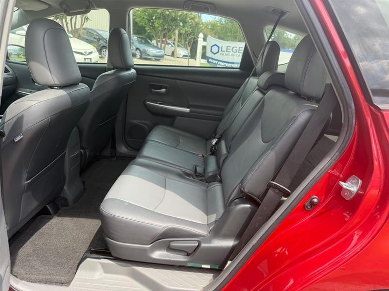 2013 Toyota Prius v Five - Photo 12