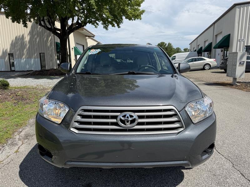 Toyota Highlander Base 2WD 2008