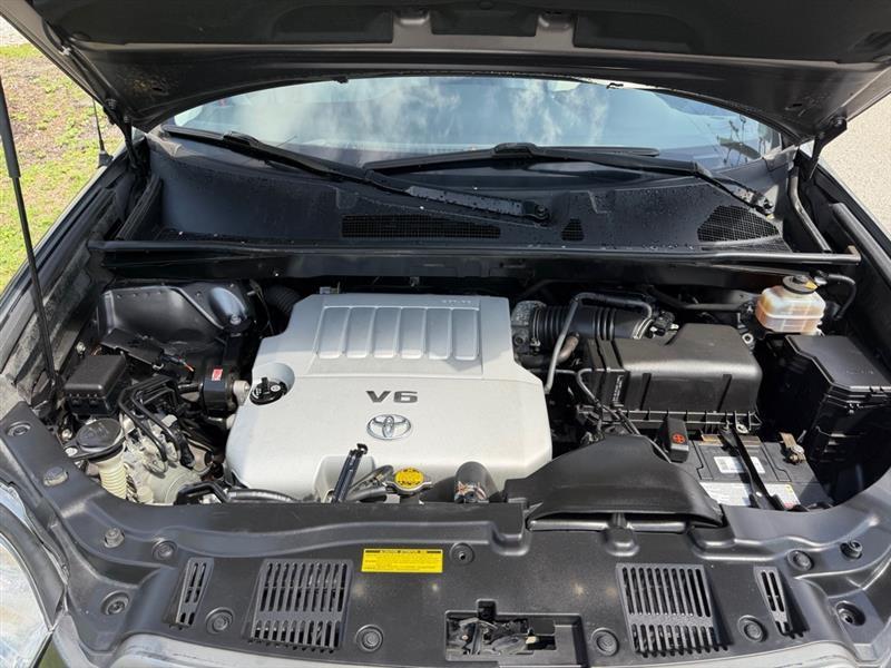 Toyota Highlander Base 2WD 2008