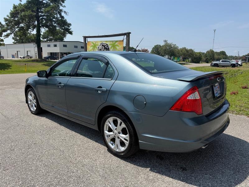 Ford Fusion SE 2012