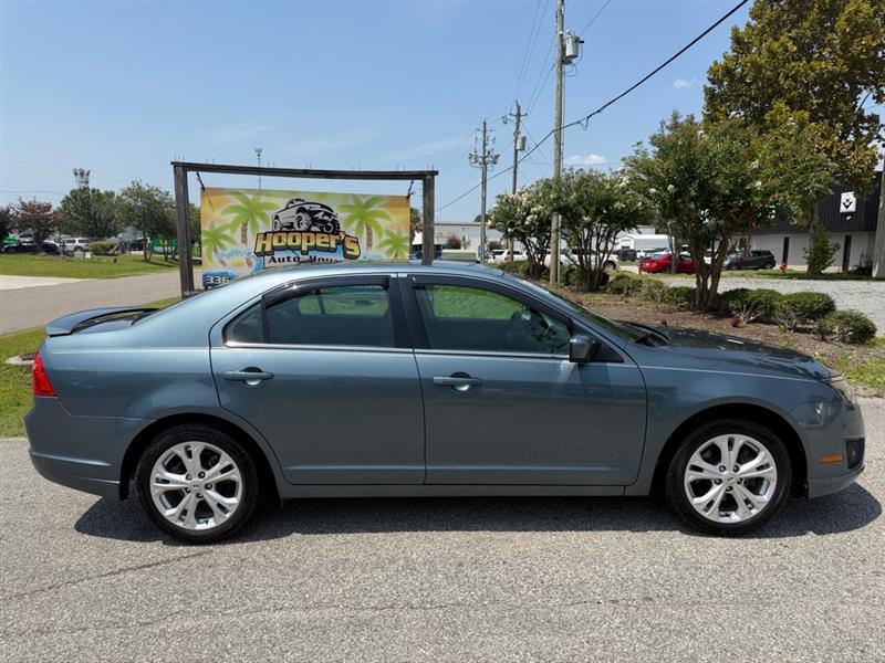 Ford Fusion SE 2012