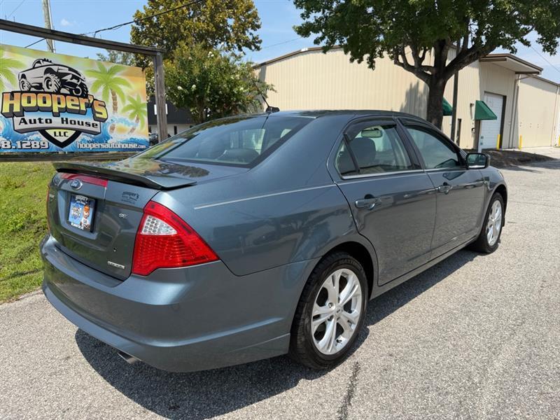 Ford Fusion SE 2012