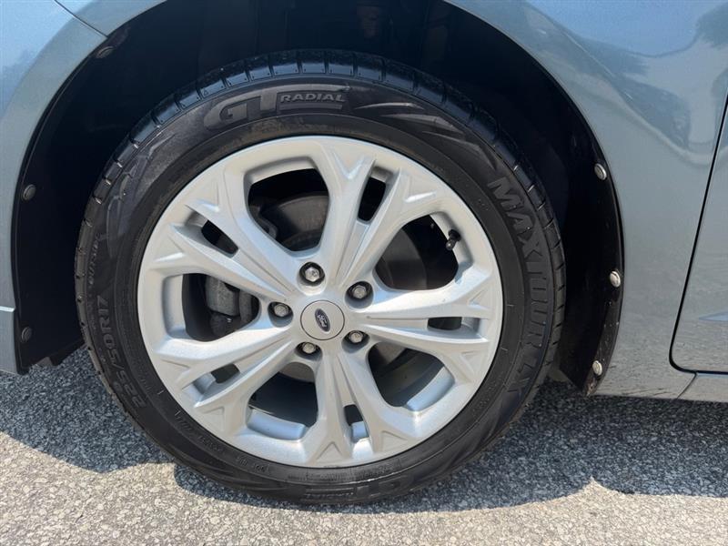 Ford Fusion SE 2012