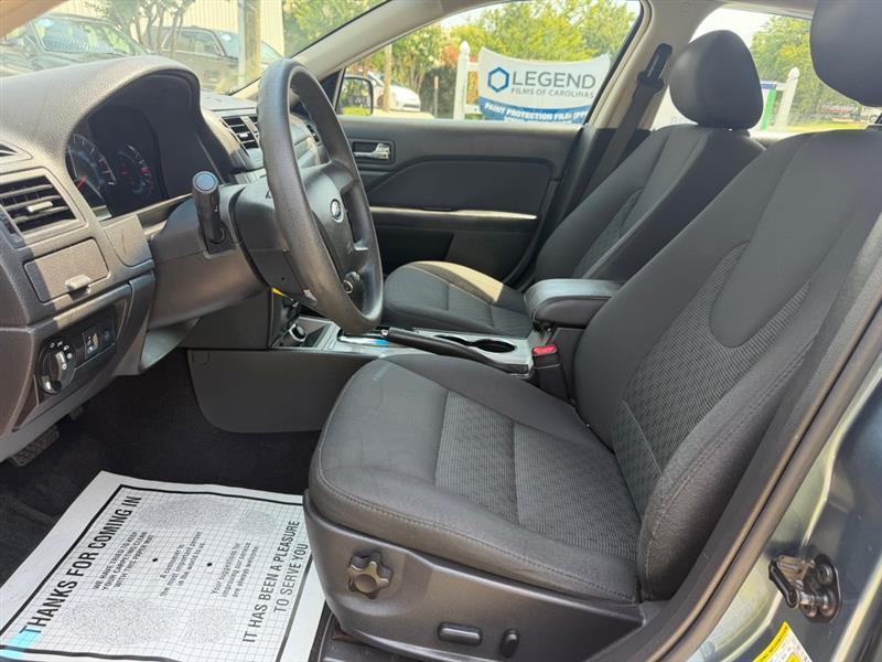 Ford Fusion SE 2012