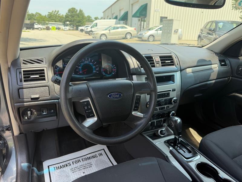 Ford Fusion SE 2012