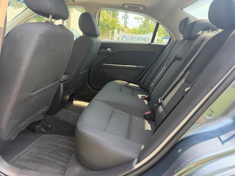 Ford Fusion SE 2012