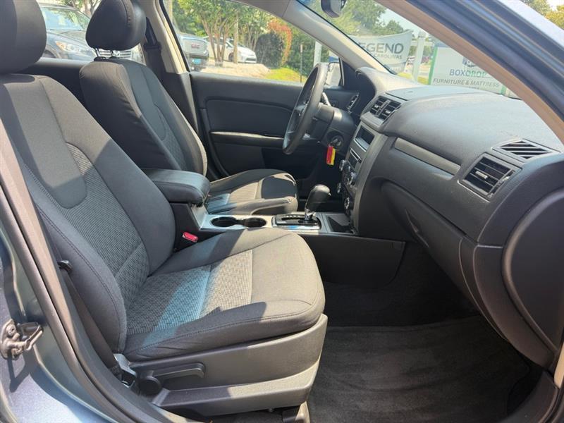 Ford Fusion SE 2012