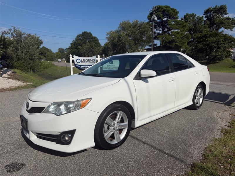 Toyota Camry SE 2012