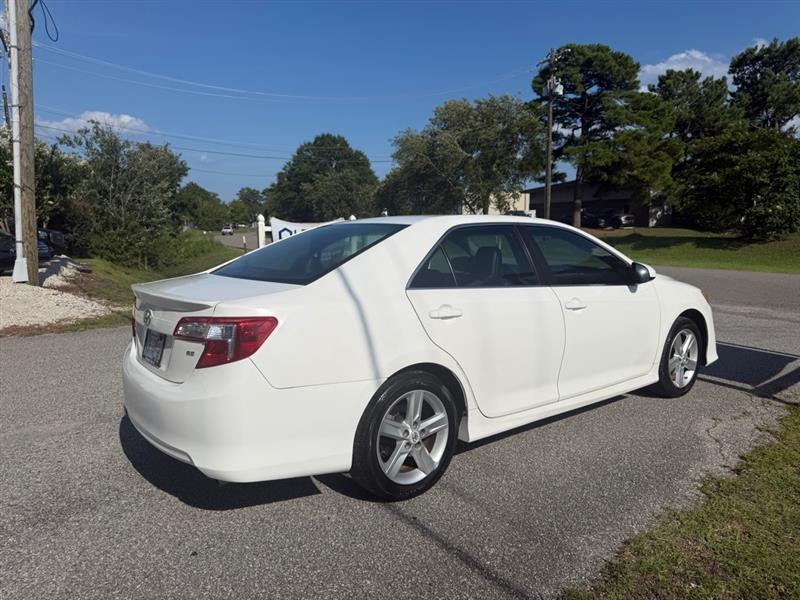 Toyota Camry SE 2012