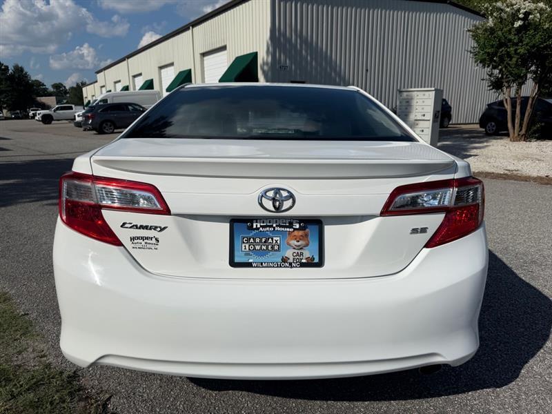Toyota Camry SE 2012