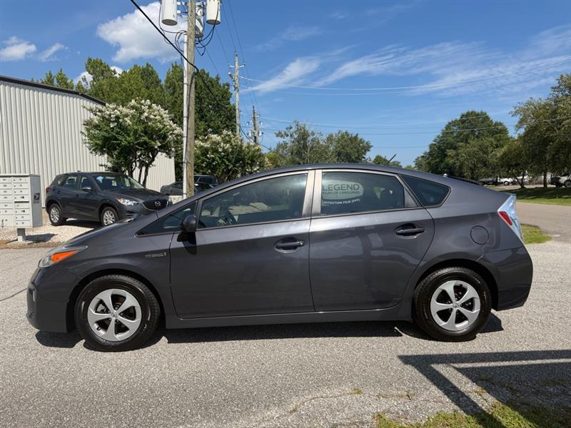 Toyota Prius Prius V 2012