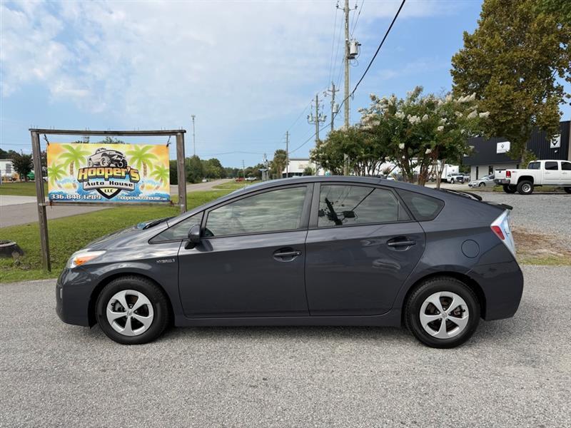 Toyota Prius Prius V 2012