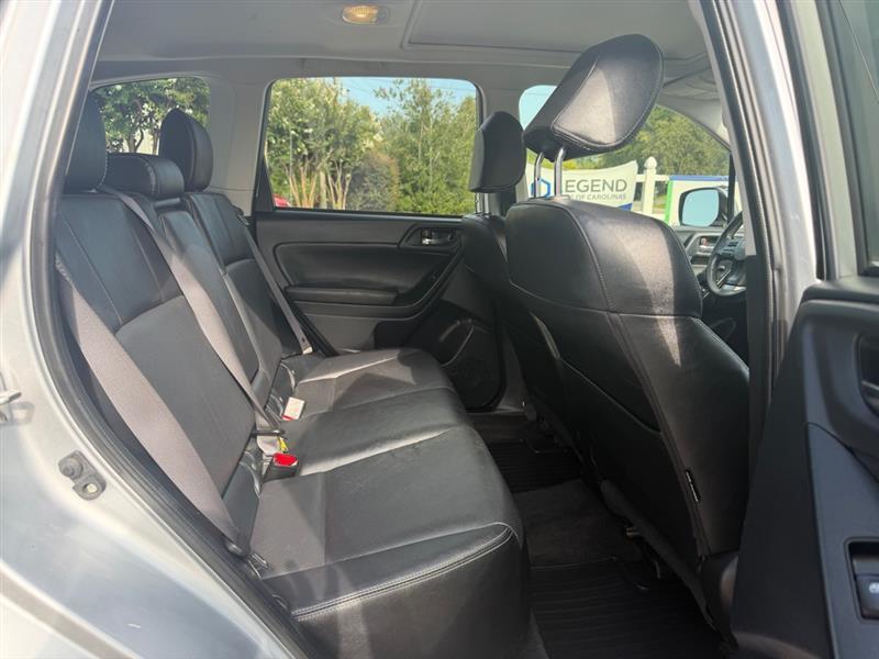 Subaru Forester 2.5i Limited 2015