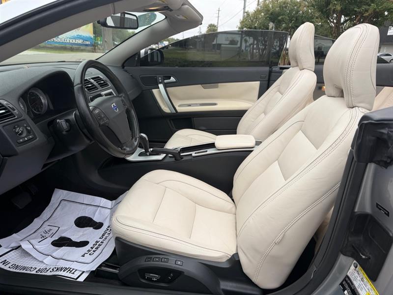 Volvo C70 T5 2012