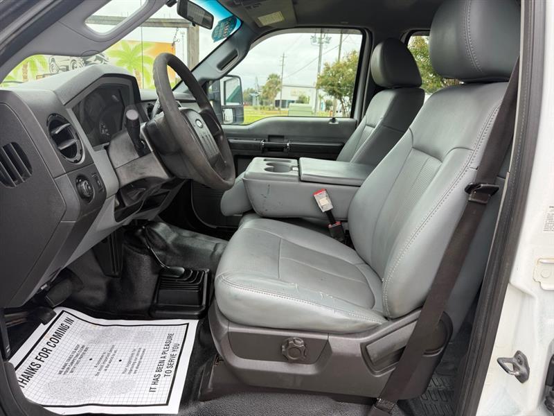 Ford F-350 SD XL Crew Cab Long Bed DRW 4WD 2012