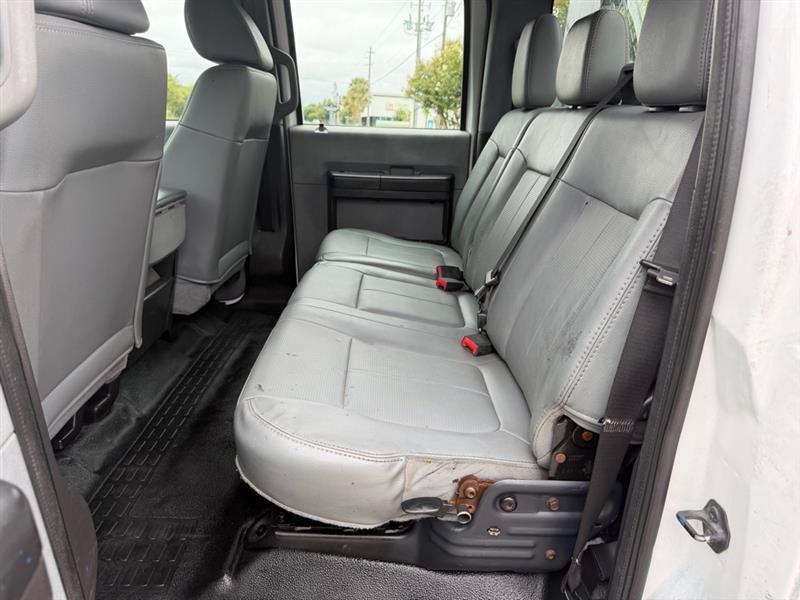 Ford F-350 SD XL Crew Cab Long Bed DRW 4WD 2012