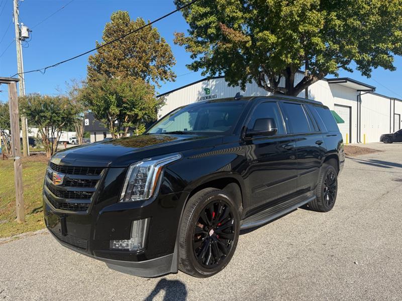 Cadillac Escalade Luxury 4WD 2016