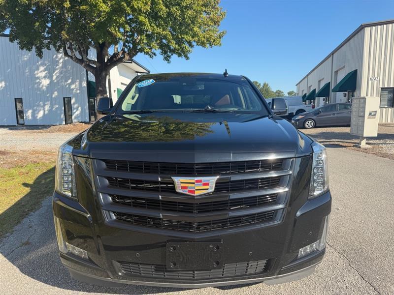 Cadillac Escalade Luxury 4WD 2016
