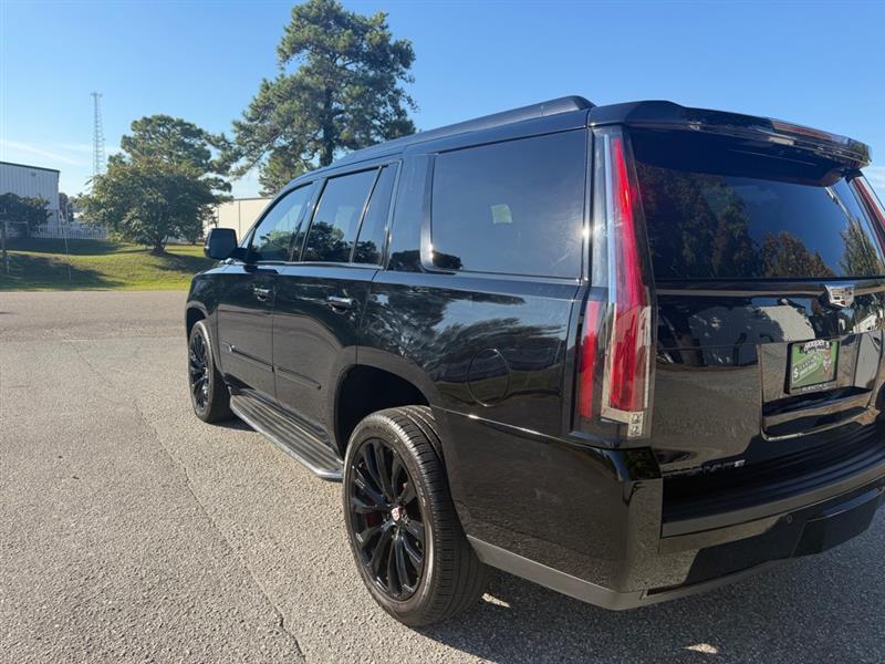 Cadillac Escalade Luxury 4WD 2016