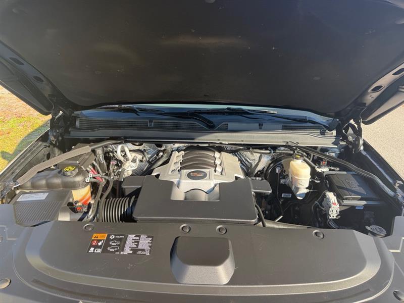 Cadillac Escalade Luxury 4WD 2016